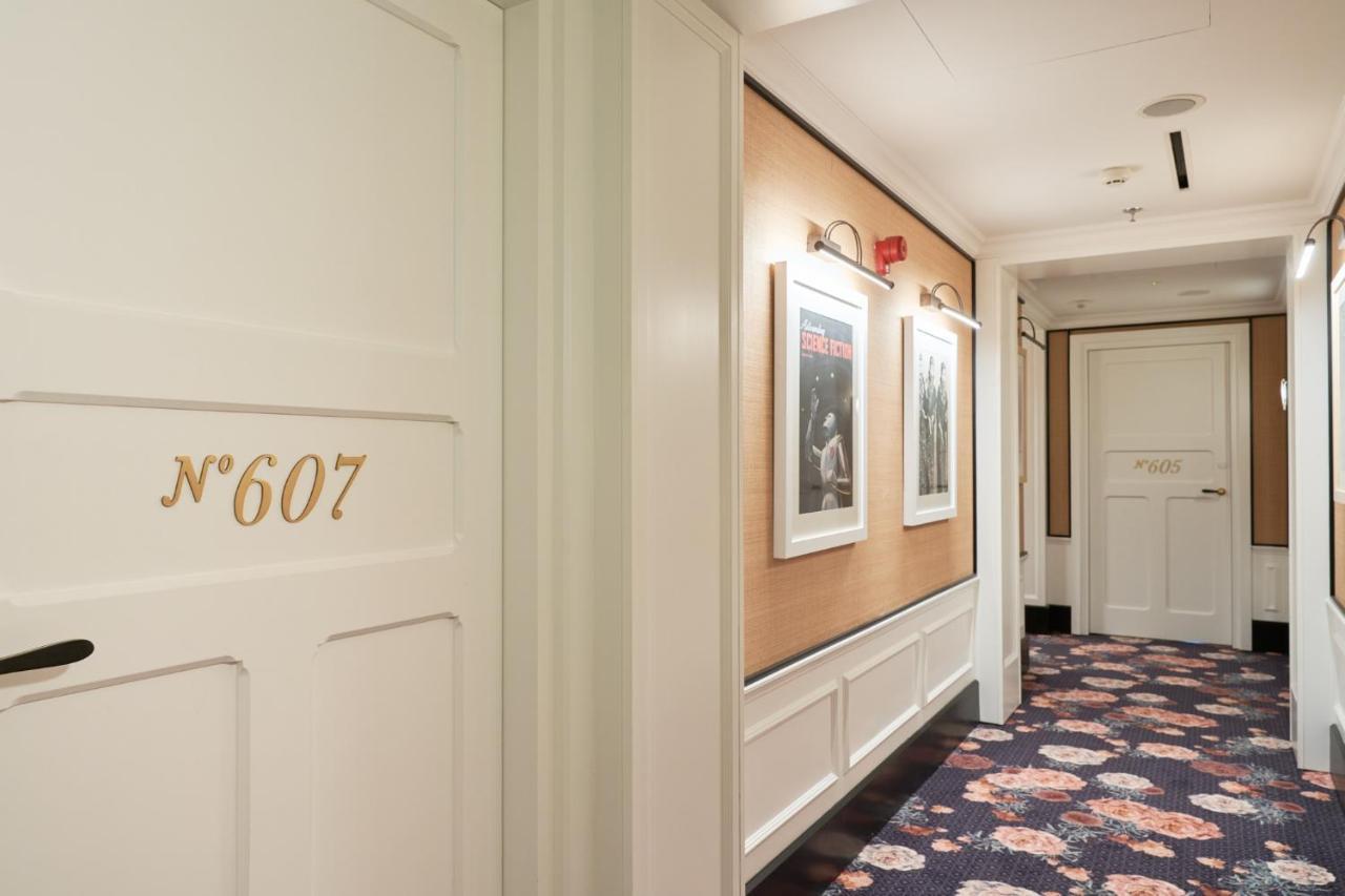 Bless Hotel Madrid - The Leading Hotels Of The World Εξωτερικό φωτογραφία A corridor at the hotel