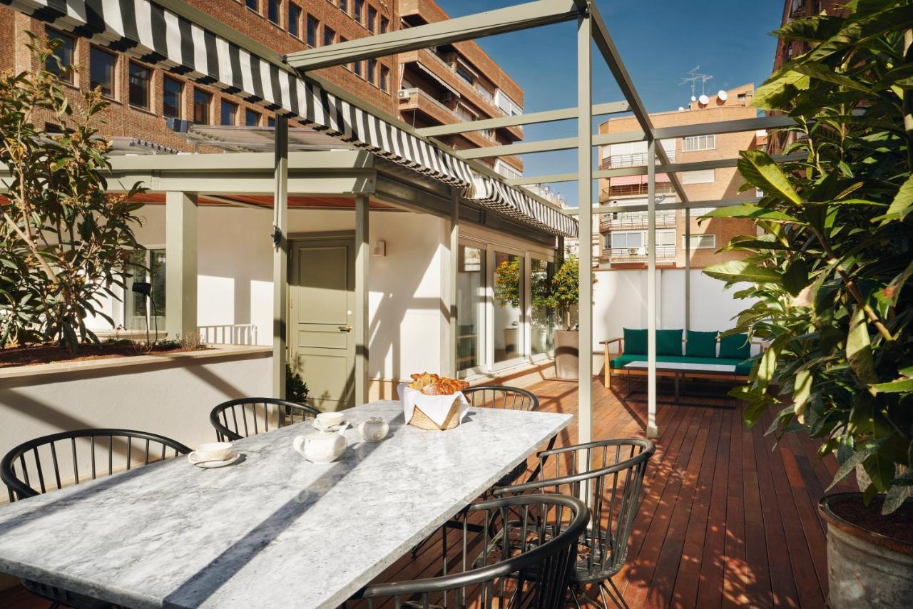 Bless Hotel Madrid - The Leading Hotels Of The World Εξωτερικό φωτογραφία The rooftop terrace