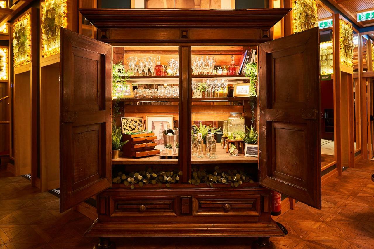 Bless Hotel Madrid - The Leading Hotels Of The World Εξωτερικό φωτογραφία A home bar